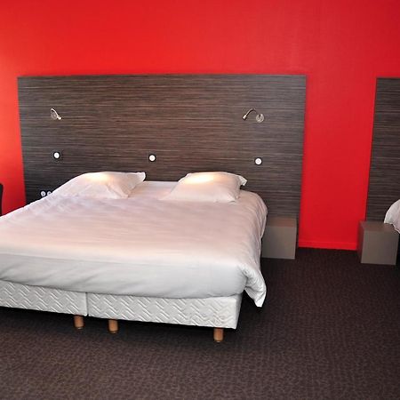 Logis Hotel A La Bonne Auberge Laval  Bagian luar foto