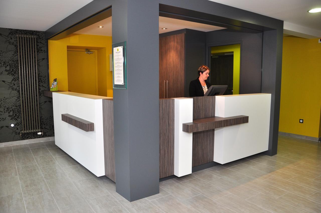 Logis Hotel A La Bonne Auberge Laval  Bagian luar foto
